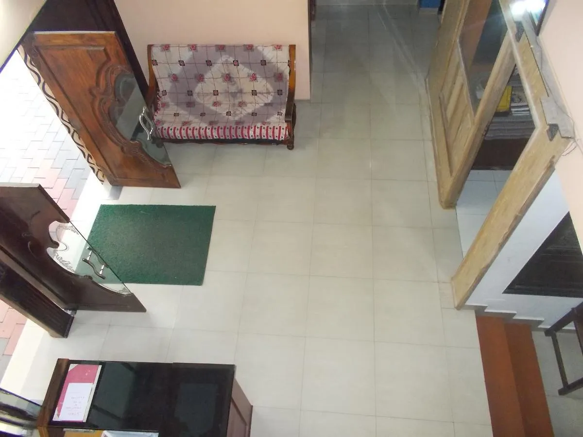 Hariprasadam Hotel Guruvayur India
