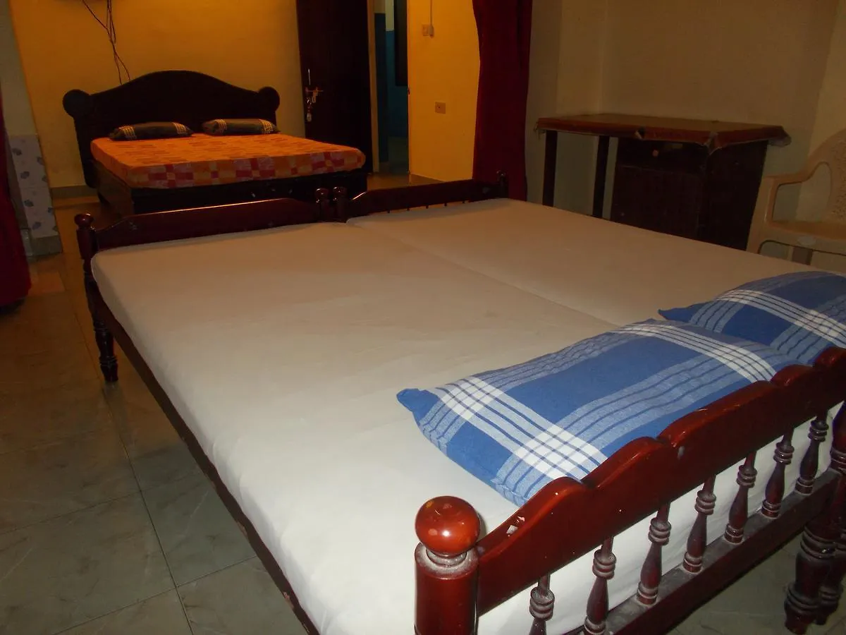 Hariprasadam Hotel Guruvayur India