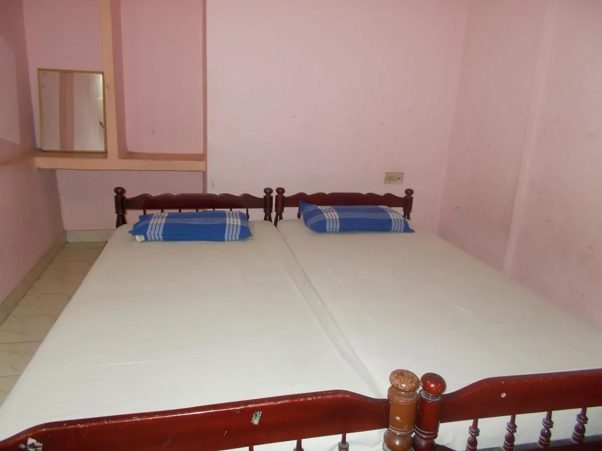 Hariprasadam Hotel Guruvayur India