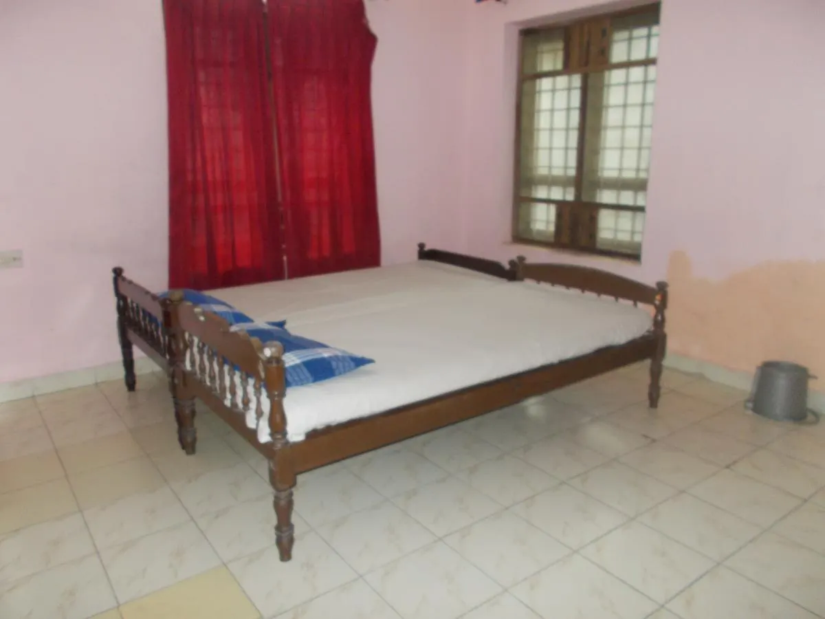 Hariprasadam Hotel Guruvayur
